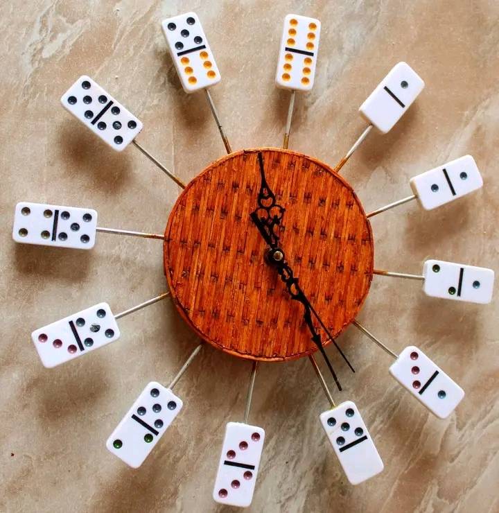 Dominoes wall clock picture